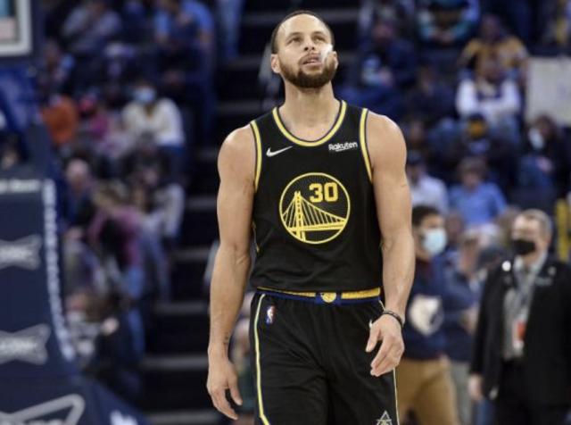 db真人体育官网-进攻内线拳拳刀肉 勇士脆胜独行侠迎来进攻反弹