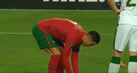 db真人体育官网-【夜读】谢峰:中国足球教练就爱饭桌上吹